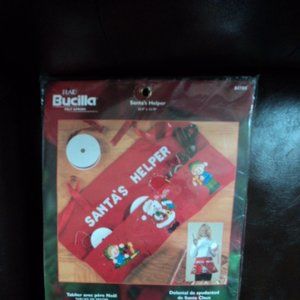 Bucilla "Santa's Helper Apron" felt craft kit